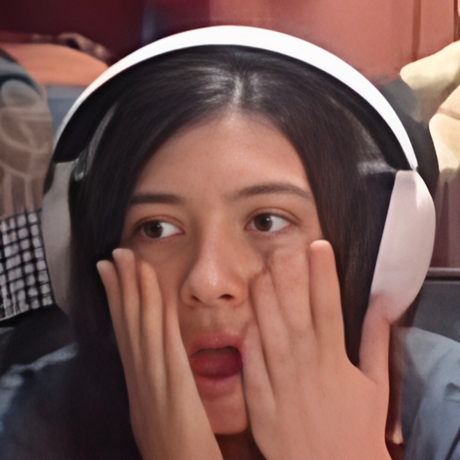 woman_headphones_surprised